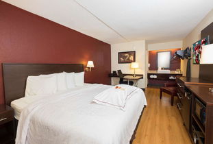 都柏林紅頂Plus酒店 經濟實惠，便捷無憂